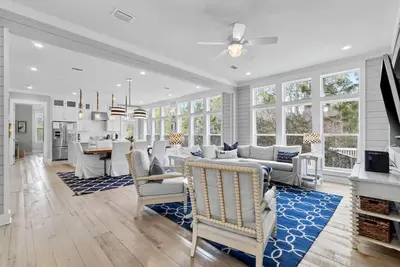 Image de 5 Star - New List - Heron Now - 2 King Suites - Seacrest