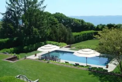 Image de Seaside Retreat with Beautiful Waterviews and Private Beach