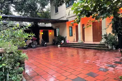 Image de Lee homestay Ngôi Nhà Yên Tĩnh Có Sân Hiên Giường Cỡ Queen