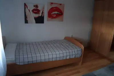 Image de Gemütliche und Renovierte Ferienwohnung 70 m2