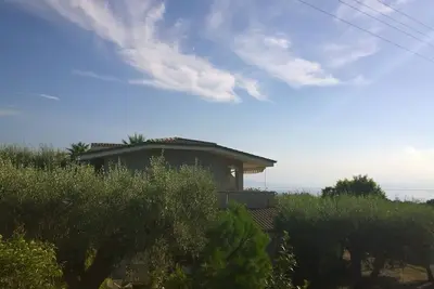 Villa with veranda overlooking the sea and breathtaking sunset The Cape Cliff