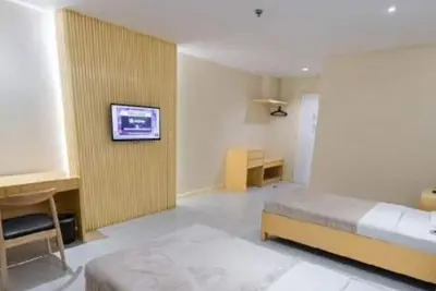 Image de Chic Comforts: Etsu Hotel's Signature Studio Await