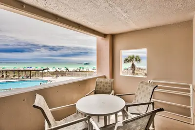 Image de Beach Front, First Floor at Jetty East! One Free Beach Chair Set Up Daily!
