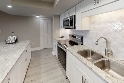 Image de Condo overlooking the Jetties and East Pass! One free beach chair set up daily.