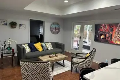 Cozy basement in Alpharetta