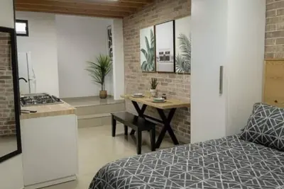 Image de Luxurious apartment near the consulate. \n\n