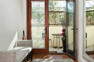Image de Stylish Spacious Greentree Apartment