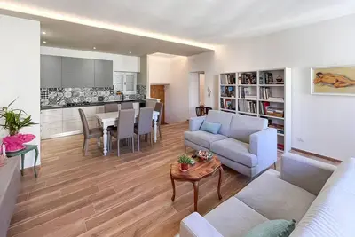 Image de Superbe appartement de 2 chambres Ă .