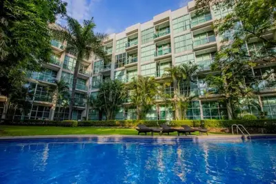Image de New! Bamboo Executive Pool & Restaurant
