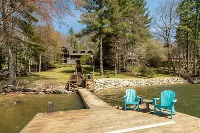 Image de Waterfront Lake Glenville Log Cabin Home. Minutes from hiking and Cashiers, Nc
