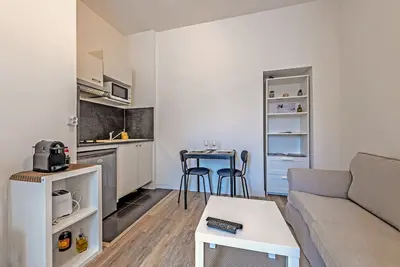 Image de Appartement 'Les Capucins - T2 Tout Confort' avec Terrasse Privée, Jardin Privé et Wi-Fi