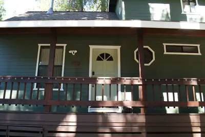 Image de Lake Access, Wine tasting and Outdoor Adventures - Arnold - Pet Friendly