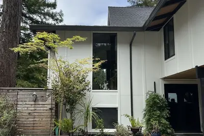 Image de Serene River’s Edge Mcm Home