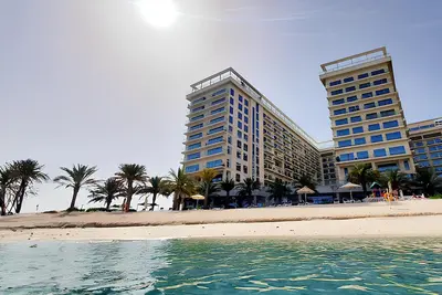 Image de Appartement de luxe, plage Ă DubaĂŻ, 4 personnes.