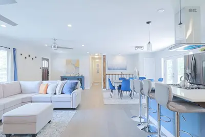 Image de New! Modern 5br Home  Urban Oasis Sleeps 12+