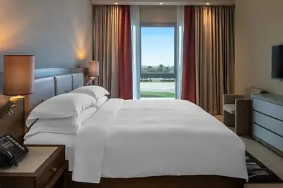 Image de 2 Bedroom Apartment Near Khalifa Park Abu Dhabi