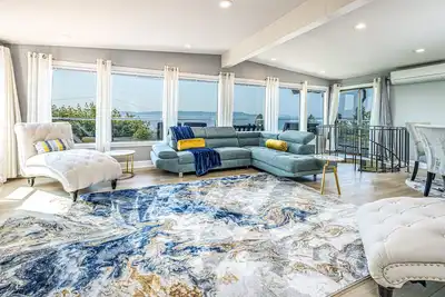 Image de Spacious 4 bedroom Home … Ev Charger Available