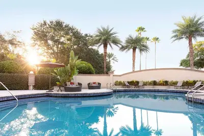 Image de 3 Queen Suites at Buena Vista, Near Disney's Boardwalk, Free Breakfast, Parking!