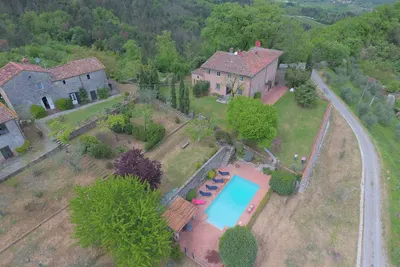 Image de Elegant villa and farmhouse with stunning views and pool