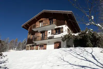 Image de Chalet à la Montagne - 5 Chambres - au Calme Avec vue Magnifique - Cheminée