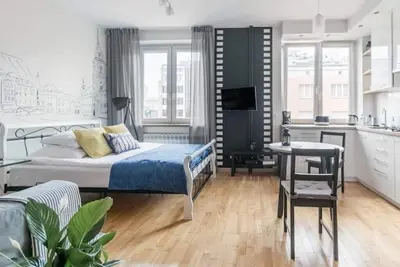 Apartment \"Kino Femina\" in Warsaw City Center