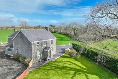Image de Spacious Five Bedroom Detached Property Near Criccieth | Penarllygad
