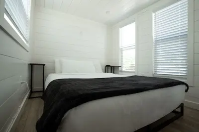 Image de Private Tiny home Village