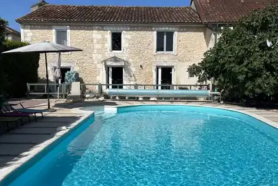 Image de Maison de famille avec piscine Au Coucou chanteur