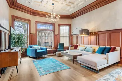 Image de Modern Victorian 3bd/2ba Retreat with Sauna & Piano