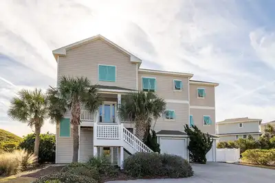 Image de Diamond Girl, Oceanfront House in Emerald Isle, Nc!