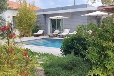 Image de Villa clim-piscine-5 mn Ă pied plage -Carro\/CĂ´te Bleue. \nloc quinz du 02 au 16\/08