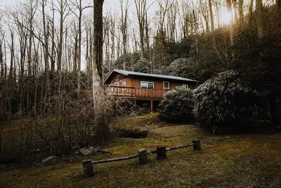 Image de Summerscape at Serendipity Cove - Only 15 min. from Lake Lure!