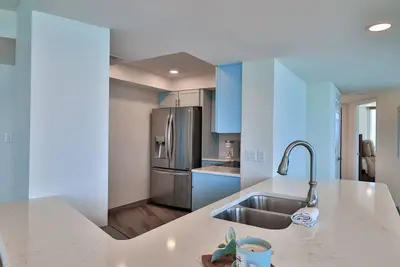 Image de Paradise Found Luxury 2/2 Oceanfront Condo-Lovely Decor, Best Ocean Views - Peck11SE