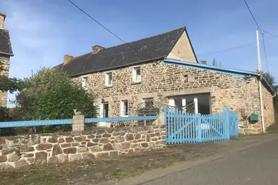 Image de Maison Ker Lac en pierres de granit pour 8\/10 personnes