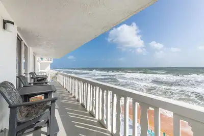 Image de Luxury Oceanfront Retreat