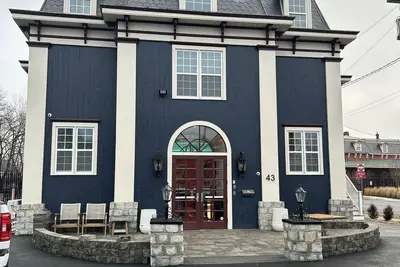 Image de Old Silver factory converted to a new 1Br with all the charm