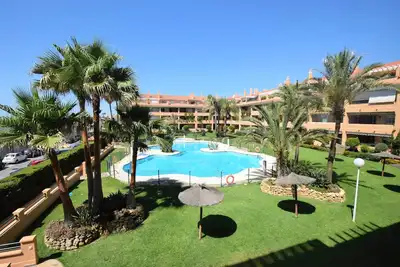 Image de Refurbished apartment 2nd line beach in La Cala