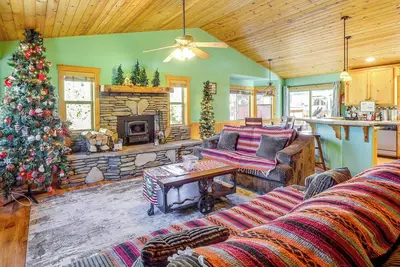 Image de Big Bear Cabin Rental w/ Bbq: 11 Mi to Village!