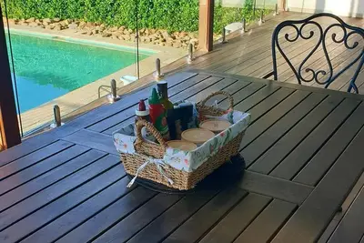 Image de Explore the beauty of nearby beaches, Relax by the resort style pool, Repeat.