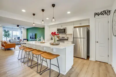 Image de Charles Town Townhome: 9 Mi to Harpers Ferry
