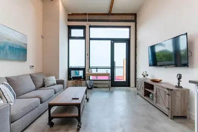 Image de Spacious 2br, Family& Pet Friendly, Tesla charging Station on site, Near Disney