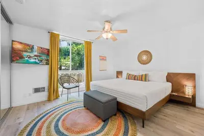 Image de Amazing Ocean Views-Walk Out Beach Access - Spacious living room area- North Coast Village G35