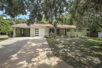 Image de Floridian 4 bedroom home, sleeps 7, walk to downtown
