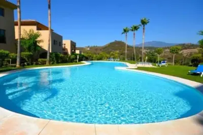 Image de 2 Bed Flat-Sleeps4-Pets-Pool-Parking-GolfClub