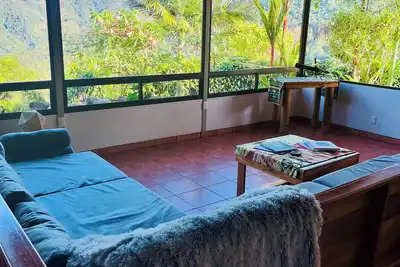 Image de Enchanting zen home for friends and family, sleeps up to 8, kid friendly!