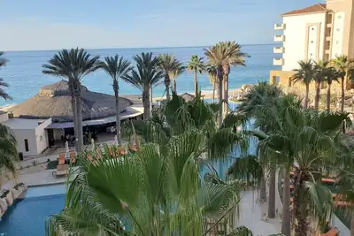 Image de 5-Star Grand Solmar Resort time share Feb 25-Mar 3 Cabo san Lucas. Seven pools