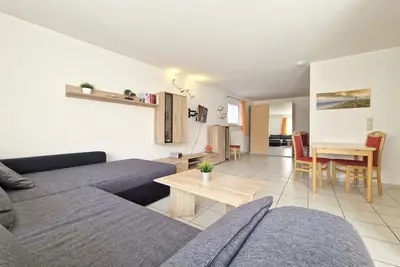 Image de Reiher: 50m², 2-raum, 4 Pers. , Terrasse, Garten, Wlan - Haus Silbermöwe