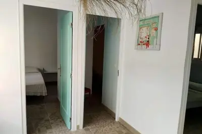 Image de Maison calme en plein centre avec jacuzzi!