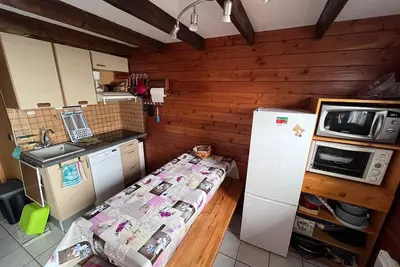 Image de Charmant chalet semi-mitoyen avec 3 chambres, jardin et balcon près de la nature