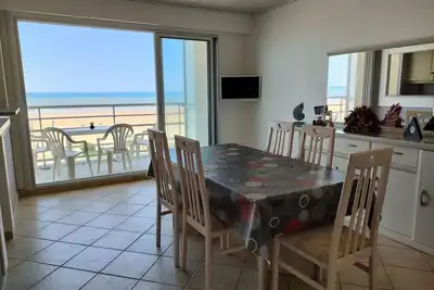 Image de Appartement moderne 2 chambres, spacieux avec balcon vue mer